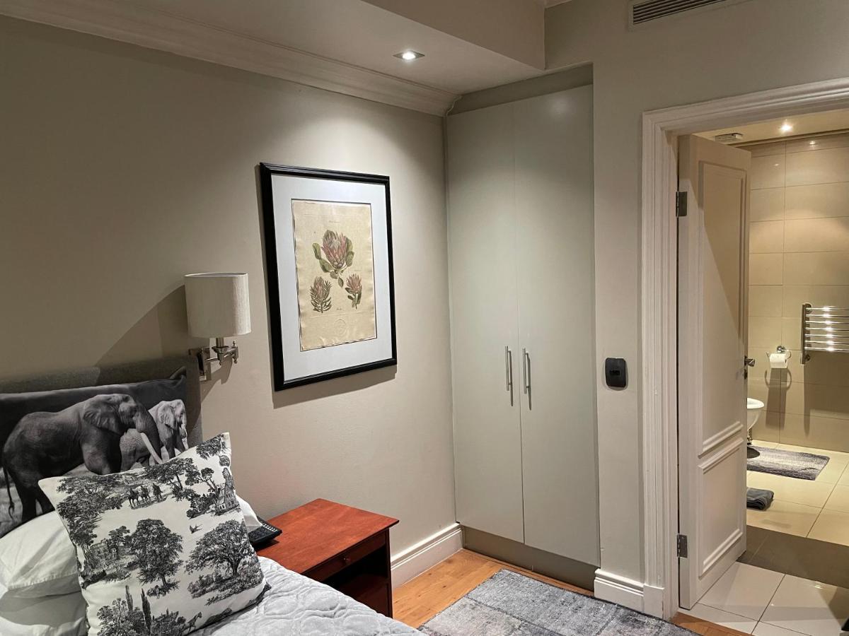 Cape Royale Apartment 810 Cape Town Exterior photo